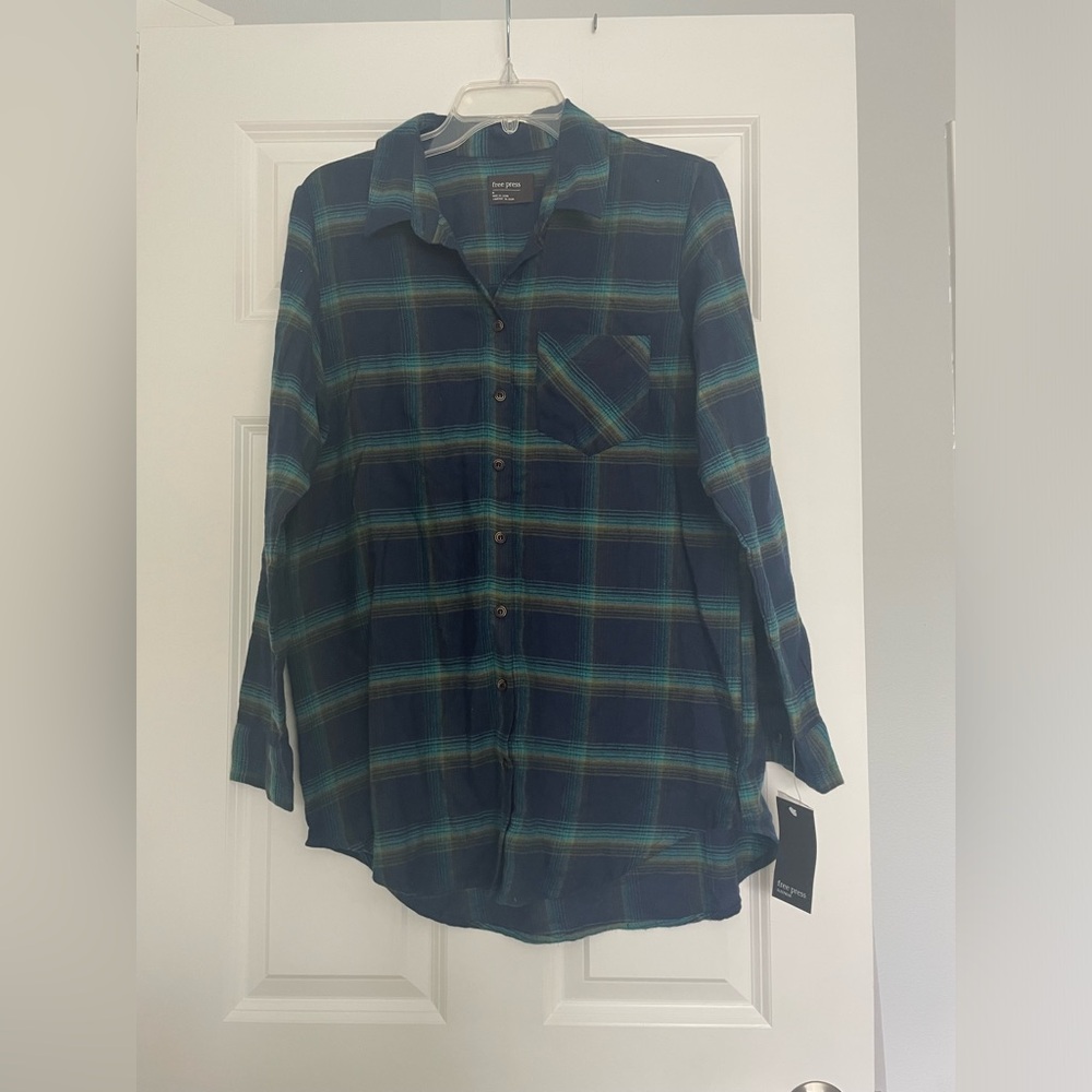 Free Press Blue Flannel Long Sleeve Button Down Top